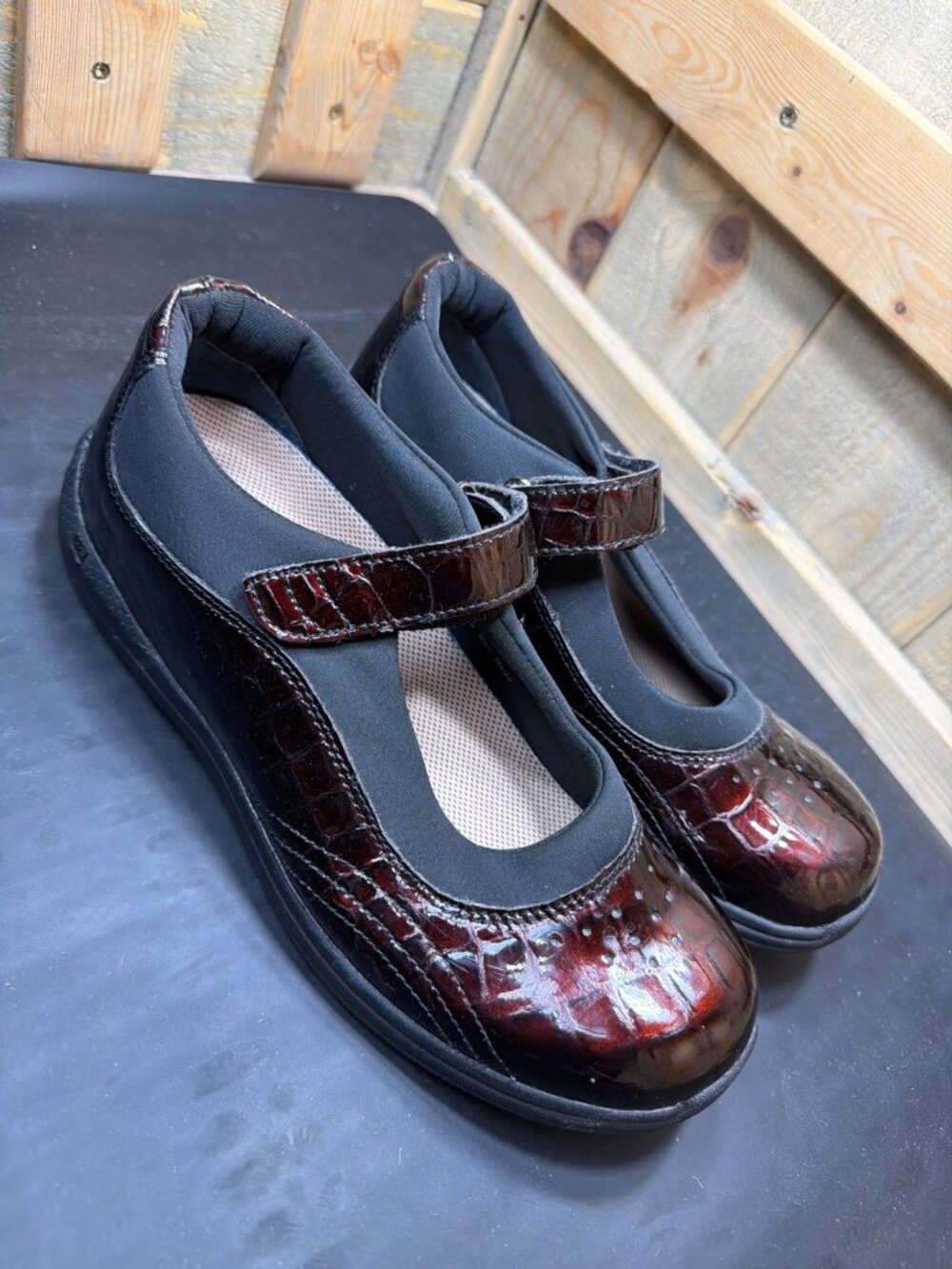 Drew Rose Black Burgundy Croc Patent Mary Jane Comfort Shoes Womens 8M - Picture 2 of 9